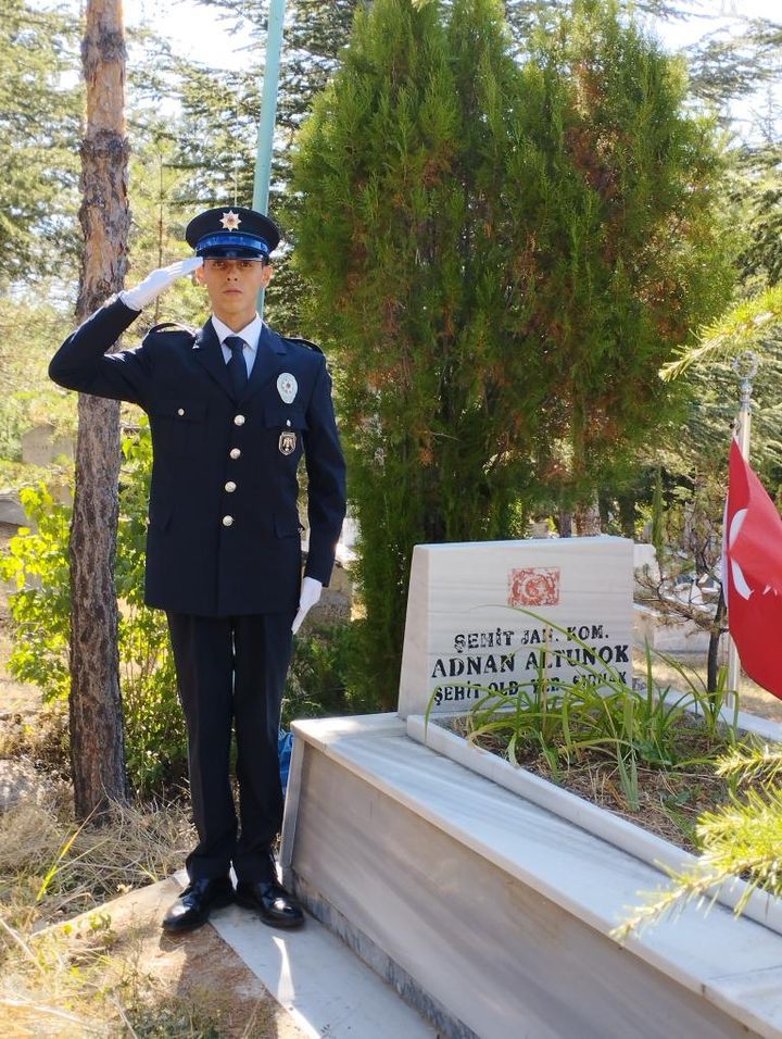 Polis Memuru Adnan Altunok (1)